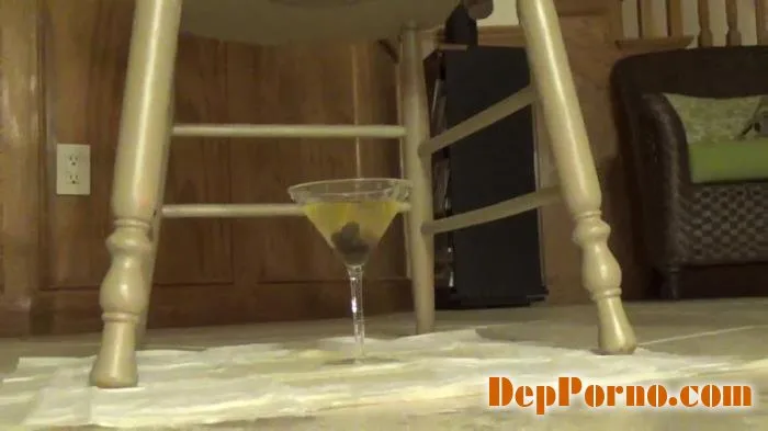 Mistress Erica’s Extra Dirty Martini [FullHD 1080p]  2018 (EricaKay) Poo, Piss