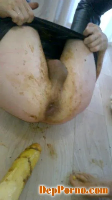 Uses Her Scat Slaves [4K UltraHD]  2018 (Scat Mistress) Shit Sex, Shitting Porn
