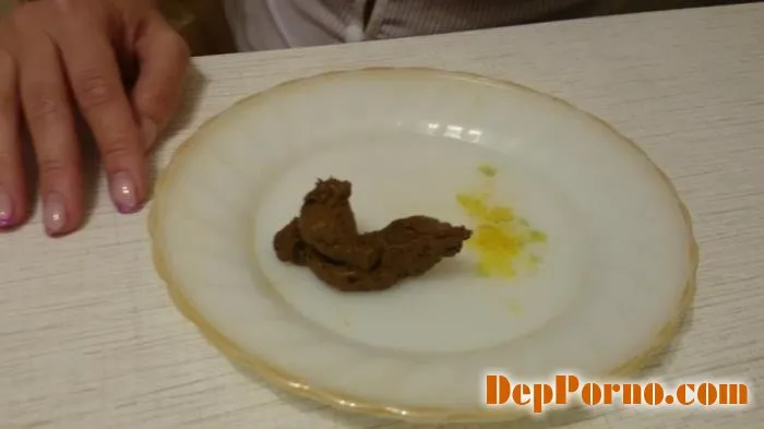 I Eat Shit With Bread [FullHD 1080p]  2018 (Brown wife) Smearing, Scat