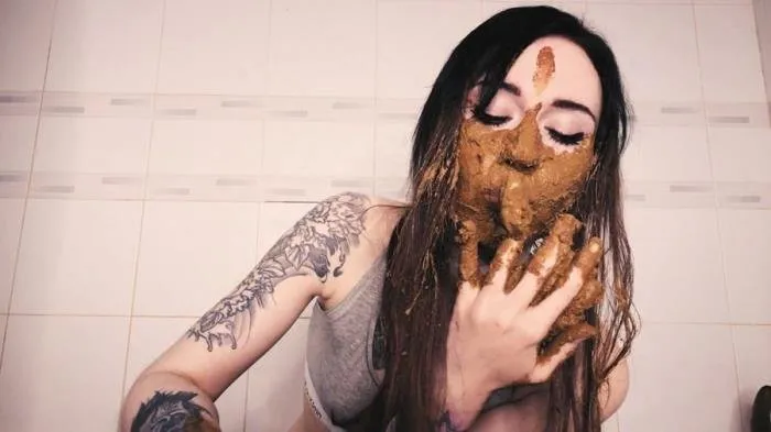 Diving Into My Beautiful Pile of Shit [FullHD 1080p]  2018 (Actress: Sweet Betty Parlour)