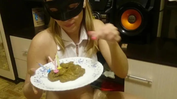 Cake of shit [FullHD 1080p]  2018 (Brown wife) Solo, Smearing
