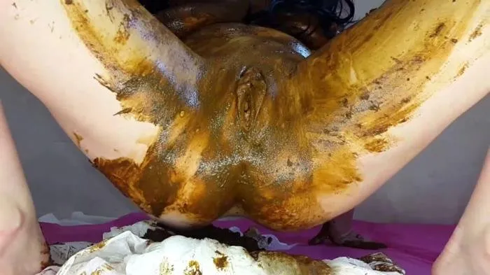 Diaper and Smearing [FullHD 1080p]  2018 (Anna Coprofield) Young Girls, Solo