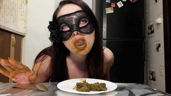 My shitty breakfast [FullHD 1080p]  2018 (Actress: ScatLina)