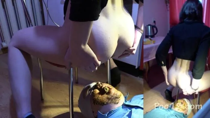 Girls call him – Mr. Toilet [HD 720p]  2018 (MilanaSmelly) Femdom, Domination
