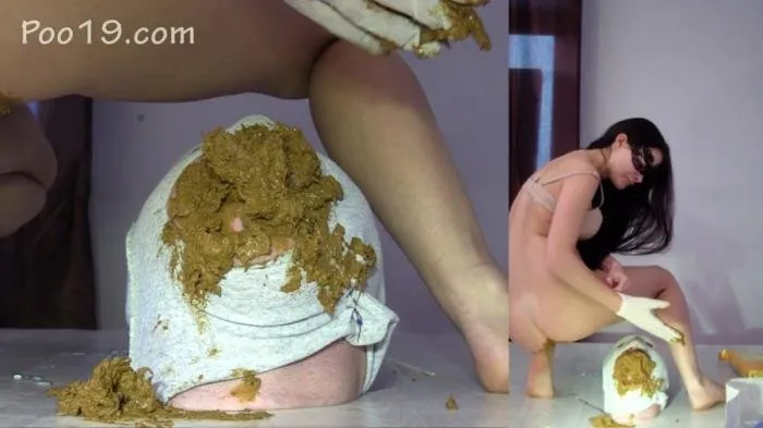 I almost vomited [HD 720p]  2018 (MilanaSmelly) Poop Videos, Big Farting Girls