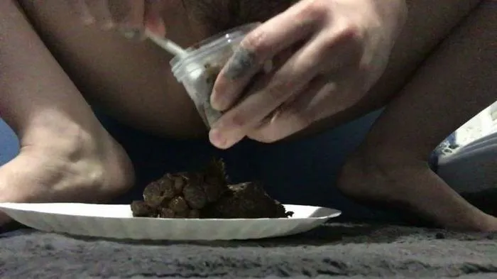 Fulfilling An Order [FullHD 1080p]  2019 (ChubbiBunni) New scat, Young Girls