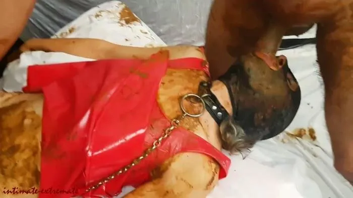 Scat session in red dress [FullHD 1080p]  2019 (Actress: Humiliation)