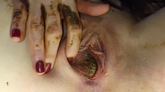 Dirty Schoolgirl’s Filled Pussy [FullHD 1080p]  2019 (Actress: Anna Coprofield)