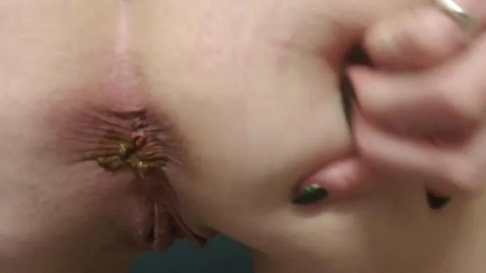 The Extreme Closeup Poo [UltraHD 2K]  2020 (Actress: Sunnydelight69)