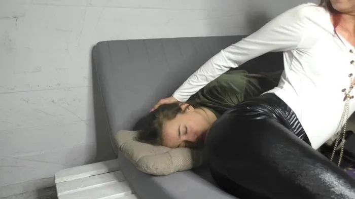 Sarah tortures Angie! [FullHD 1080p]  2020 (HotDirtyIvone) Solo, Smearing
