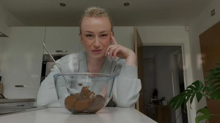 Candid Toilet Training [FullHD 1080p]  2020 (Taste Your Own) Eat, Eating