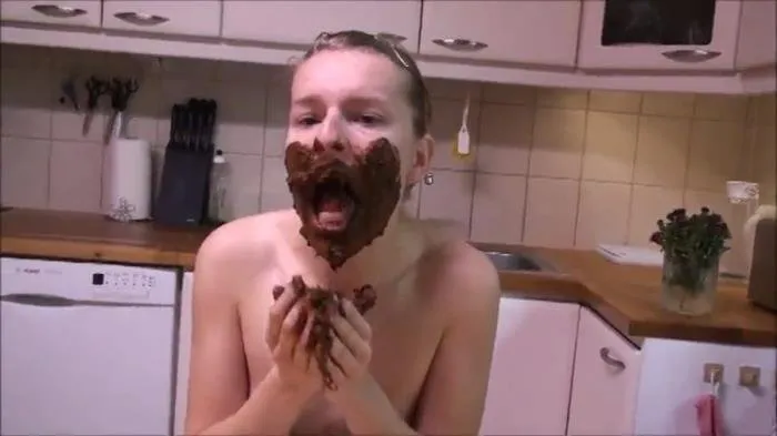 Best Breakfast Full Bowl Of Fresh [FullHD 1080p]  2021 (Julia Dream) Eat Shit, Amateur
