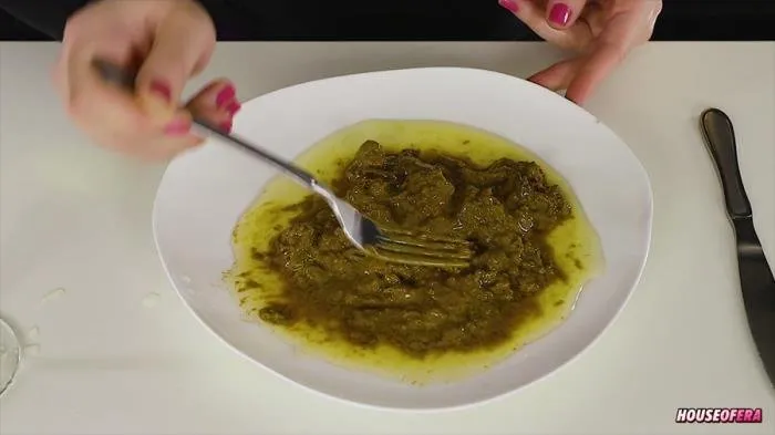 Scat Pee Spitting – Dinner for You [FullHD 1080p]  2021 (HouseofEra) Extreme, Solo