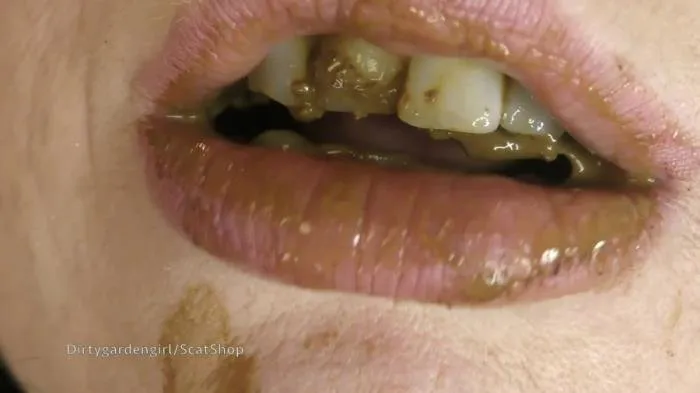 Shit mistress - Upclose & Personal 1 [FullHD 1080p]  2021 (Dirtygardengirl) Eating, Eat Shit