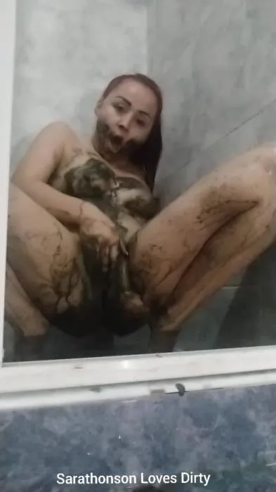 Toliet pooping smearing and drinking toilet water [UltraHD 2K]  2021 (Sarathonson) Masturbation, Shitting