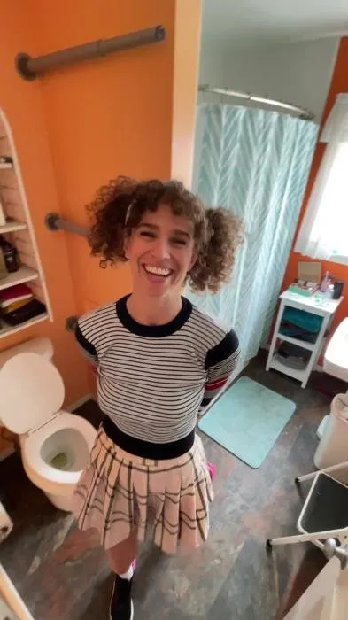 Bratty girl shits in perverts mouth! [UltraHD 2K]  2021 (VibeWithMolly) Extreme, Pee