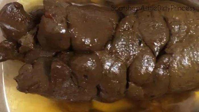 Big thick poop and bright yellow pee in a bowl [FullHD 1080p]  2022 (LittleDirtyPrincess) Farting, Poop