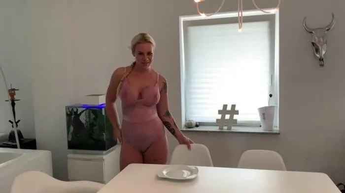 Breakfast is ready - I come kack and piss your plate full with Devil Sophie [UltraHD 4K]  2022 (SteffiBlond) Videos, Efro