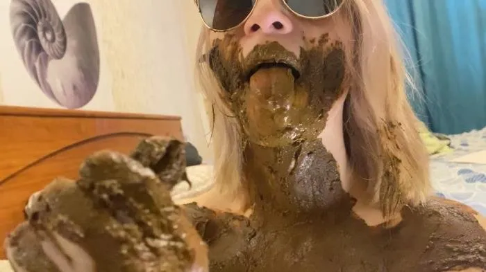 I chew and smear shit, nausea [FullHD 1080p]  2022 (p00girl) Solo, Eat Shit