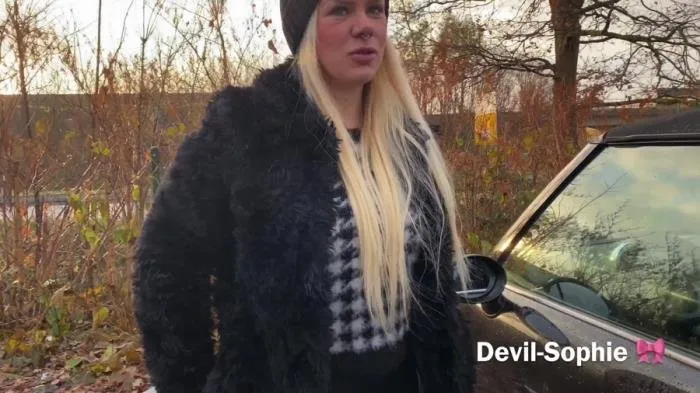Park shit at McDonalds - the sausage had to get out [UltraHD 4K]  2022 (Devil Sophie) Milf, Scat