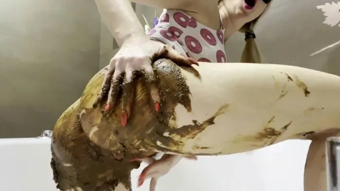 Smeared And Ruined [FullHD 1080p]  2022 (Thefartbabes) Poop, Solo