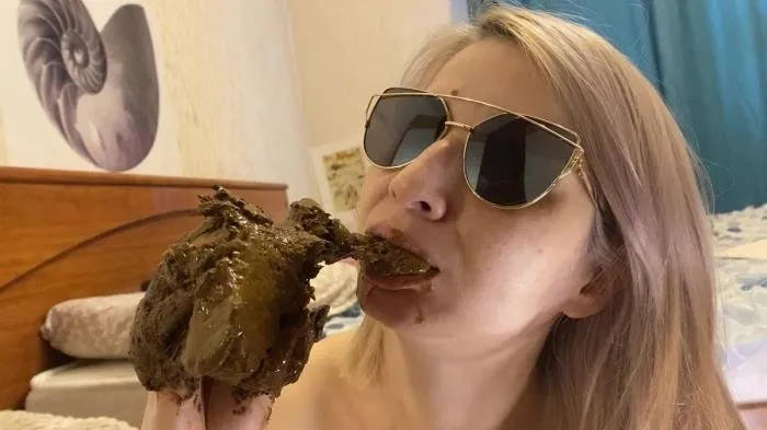 I chew and smear shit, nausea [FullHD 1080p]  2022 (p00girl) Scat, Pissing