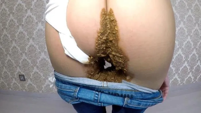 Messy Jeans [FullHD 1080p]  2022 (marcos579) Diarrhea, Voyeur