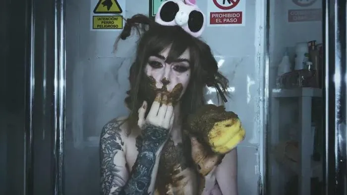 Do you poop in the shower [FullHD 1080p]  2023 (DirtyBetty) Teen, Eat Shit
