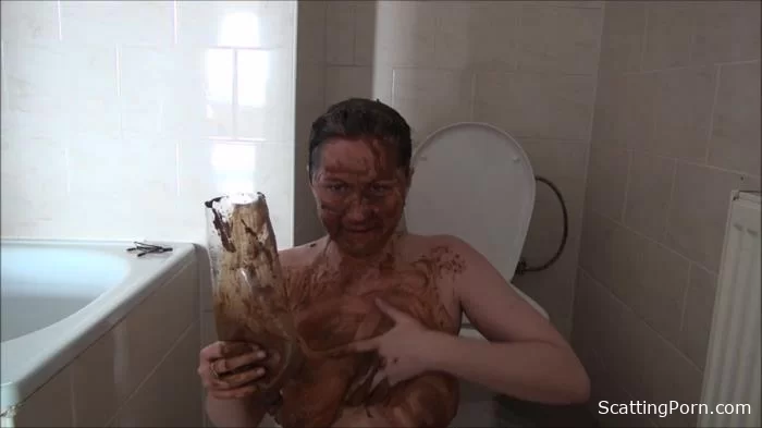 Pet botle body cream made from shit for rejuvenation [FullHD 1080p]  2024 (Actress: Solo)