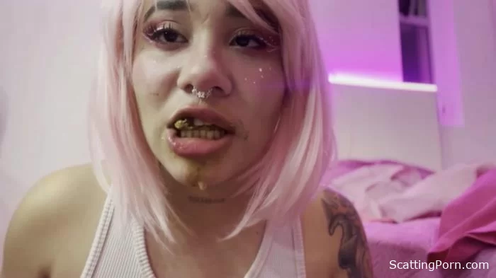 Eating and swallowing poop [FullHD 1080p]  2024 (Actress: KellyPink18)