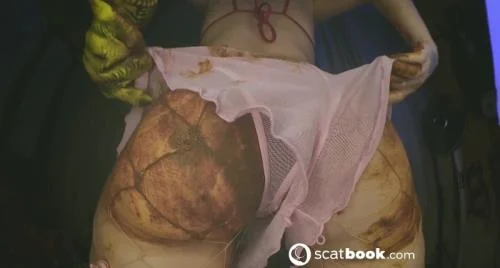 Two in OneEvil Clown Catch the Crap [FullHD 1080p]  2025 (Actress: SweetBettyParlour)