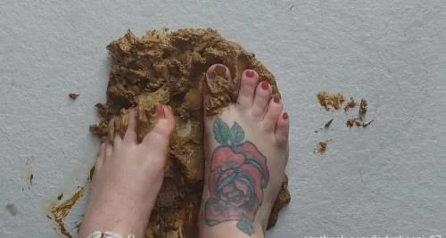 Shit flavour feet [HD 720p]  2025 (Actress: Lady Phoenix)