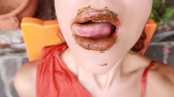 Quite a Mouthful [FullHD 1080p]  2025 (Sabrina Dacos) Toy, Pooping