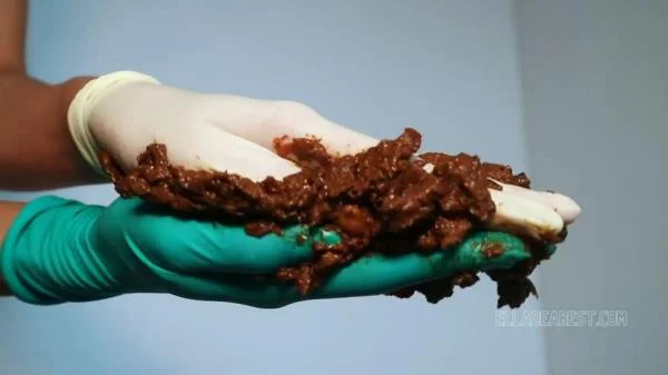 ASMR GLOVED HAND POOP [HD 720p]  2025 (Ella Dearest aka Efro Ella) Poop