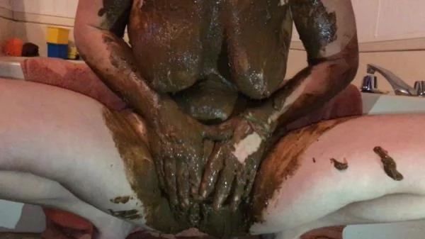 Shitting, Smeared Tits and Stuffed Pussy [FullHD 1080p]  2026 (Allura)
