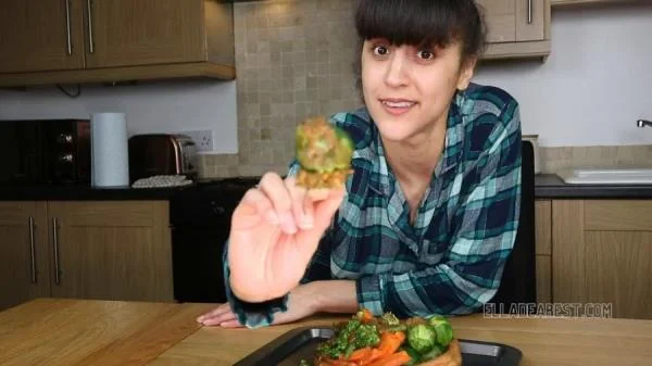 Sunday Dinner [HD 720p]  2026 (Ella Dearest aka Efro Ella)