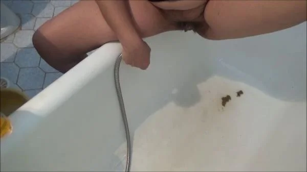 Diarrhea And Enema [SD]  2026 (Fetish, Romanian)