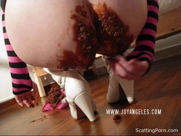 Desiree Mega Panty Pooping [SD]  2026 (Poop, Solo)