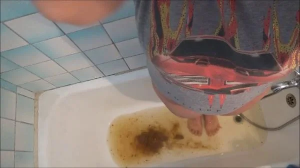 Shitting Urge And Enema [SD]  2026 (Fetish, Romanian)