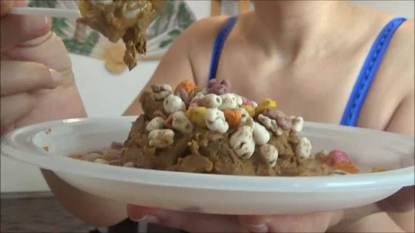 Delicious Shit Cake [SD]  2026 (Fetish, Romanian)