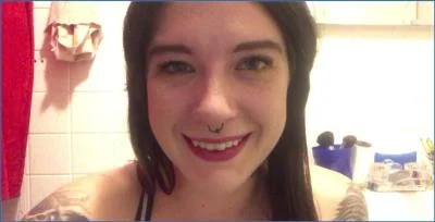 Scat Porn with Missellie Engages in Verbal Humiliation and Piss Drinking