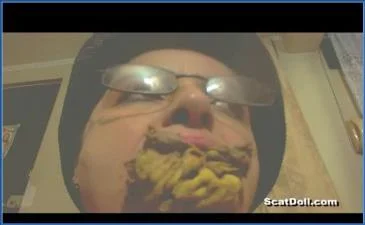 Doll's wild Scat show: Huge Dump and Dinner from ScatDoll