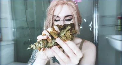 Hardcore Shitting Copro with Sweet Betty Parlour