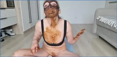 Pissing scat porn with Scatlina in MY DAILY ROUTINE featuring dirty fetish and kaviar delights