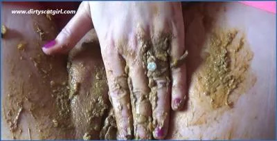 Shitting Pooping with Dirtyscatgirl in Dirty In Pink, a Czech Republic Scat and Copro Video