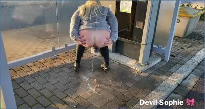 Devil Sophie in Extreme Piss Pooping at Shed on Ticket Machines