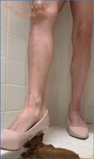 Marinayam19 Squishing Her Poop with Nude Pumps